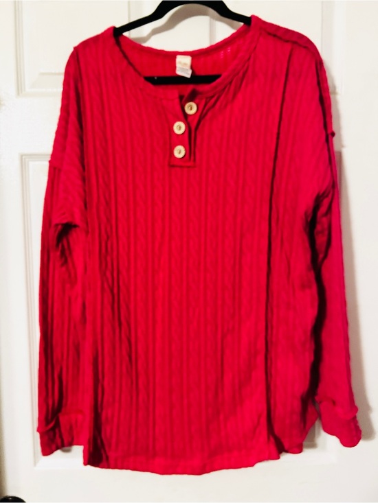 7th Ray Sweaters - NWOT 7th Ray pink Cable-Knit Henley with Wooden Buttons
